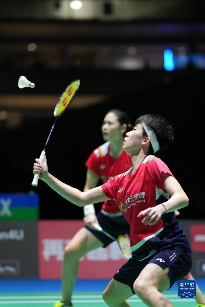 更显露了他 更显露了他