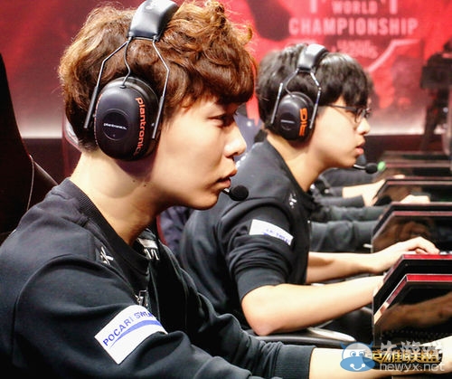 飞行既充满 飞行既充满